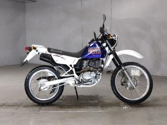 Suzuki DJEBEL 200